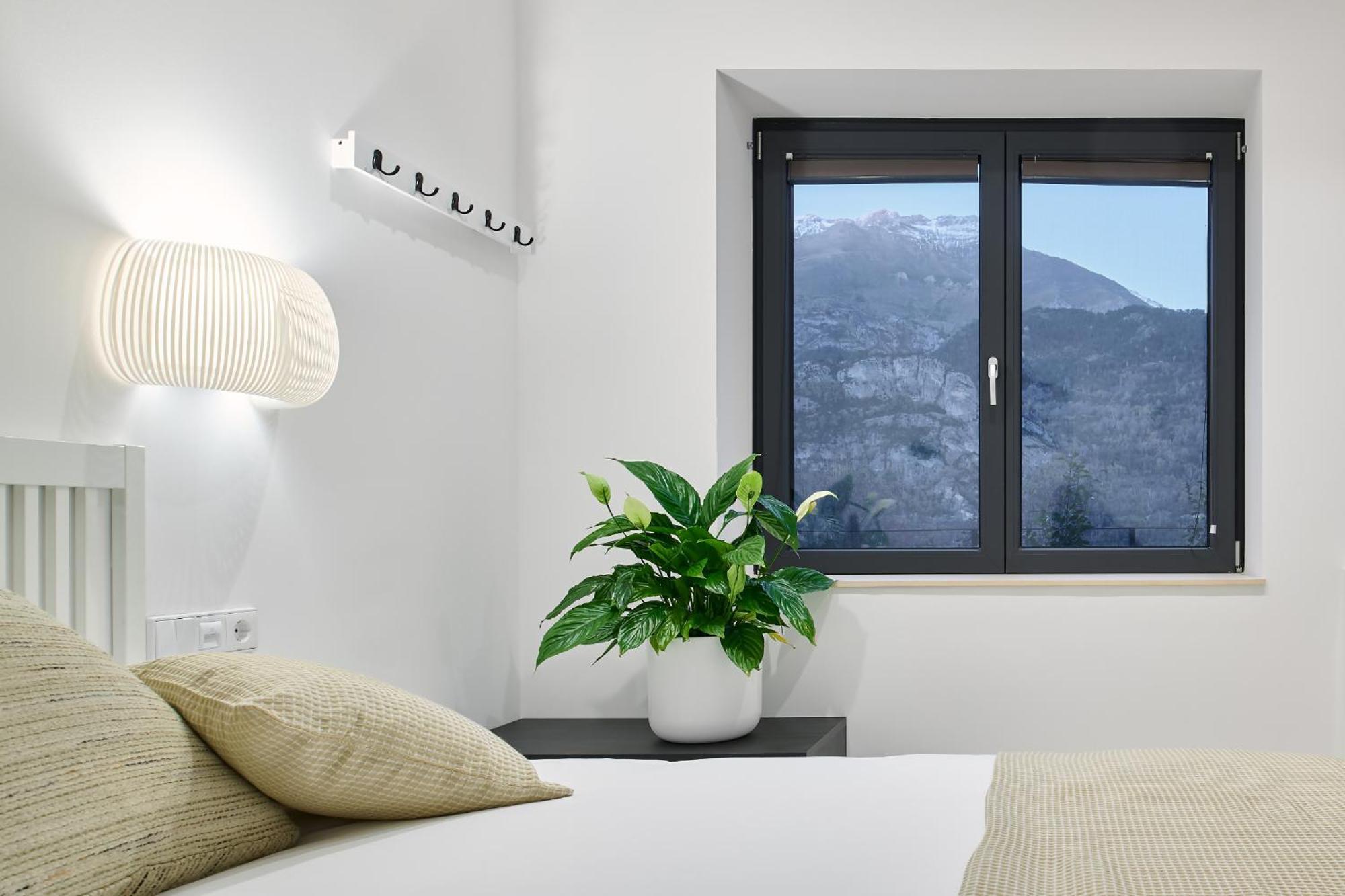 Casa De La Paz En El Valle De Tena Sandinies Ngoại thất bức ảnh